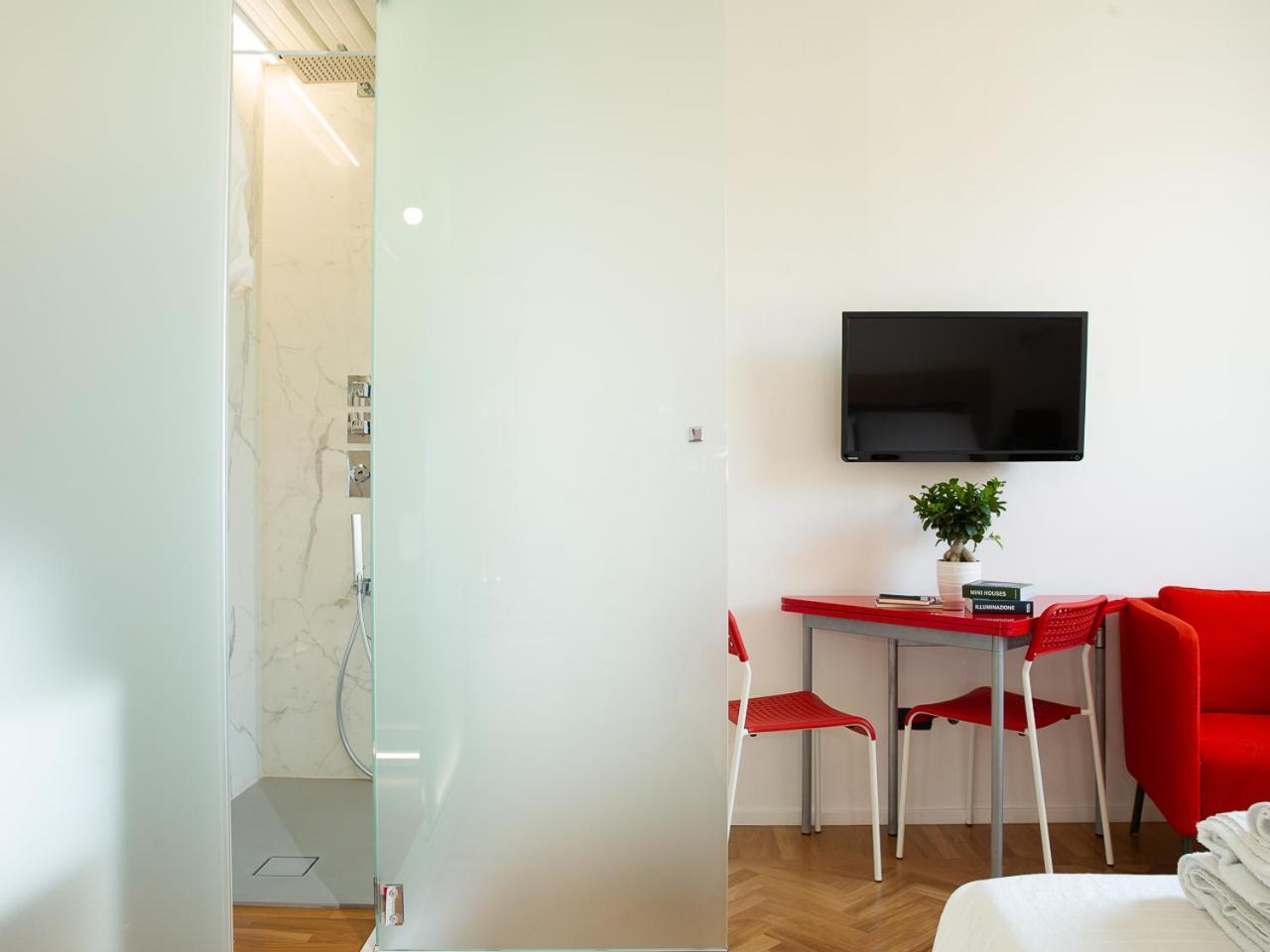 Room In Roma Isole Buitenkant foto
