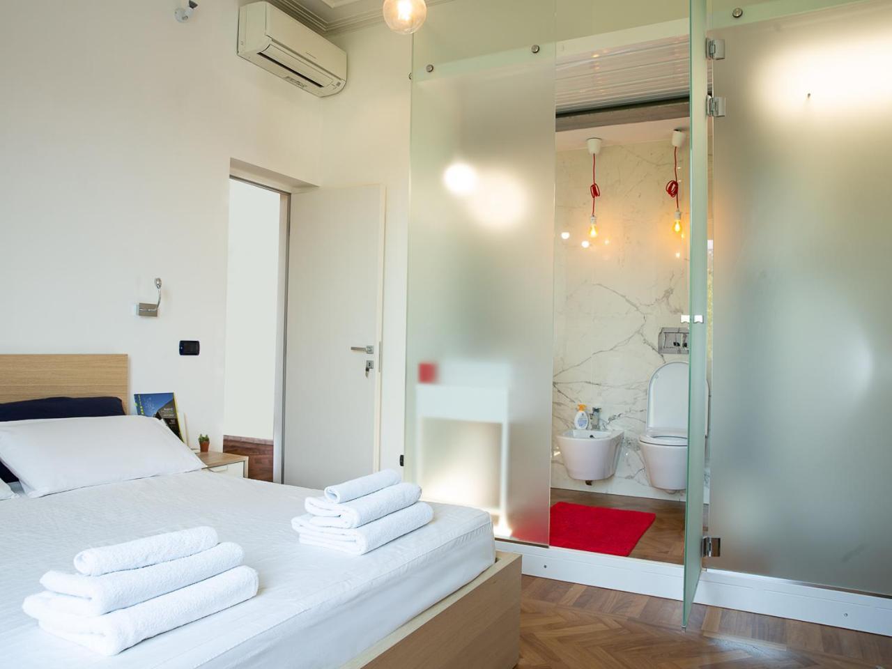 Room In Roma Isole Buitenkant foto